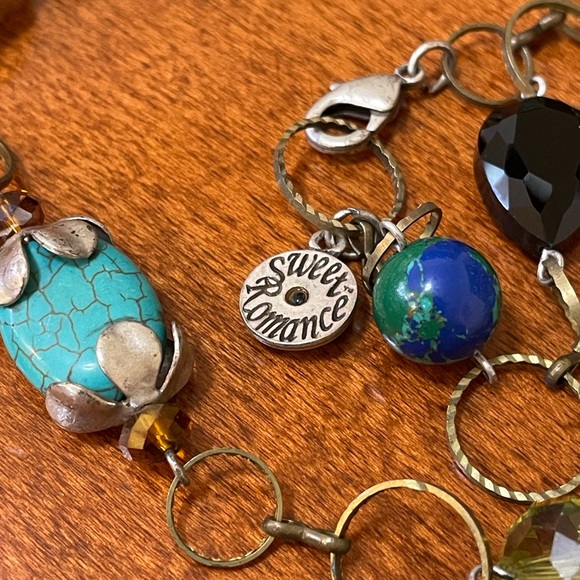 Sweet Romance Long Necklace - Picture 7 of 17